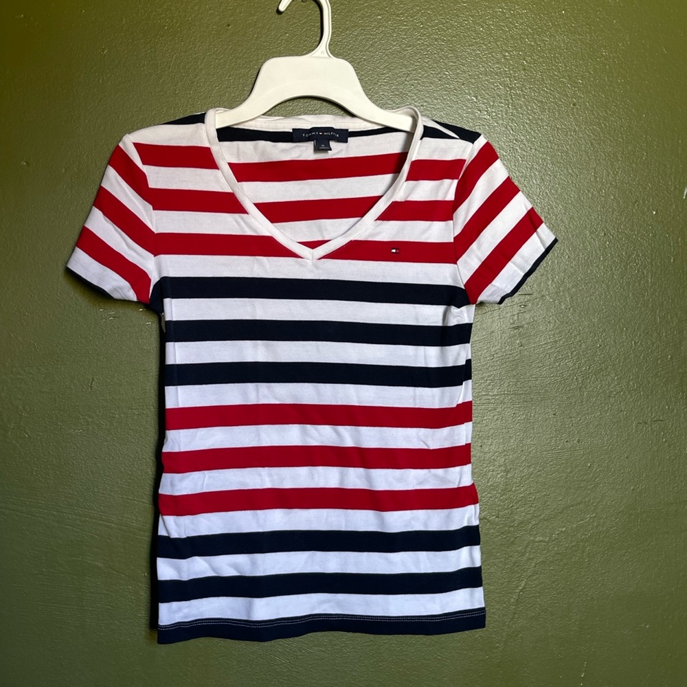 M Tommy H. Shirt
